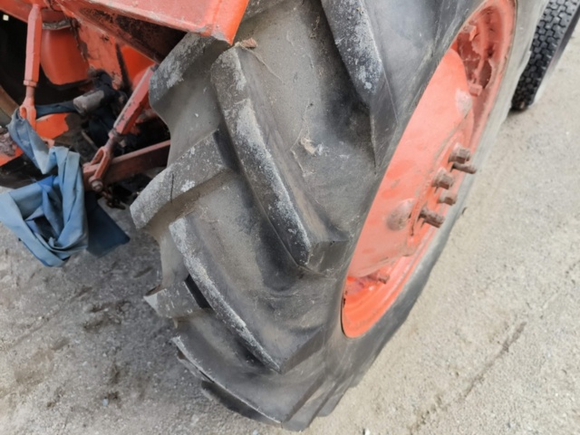 1129449-36 Vintage tractor Volvo T22 - 1949 Repair object