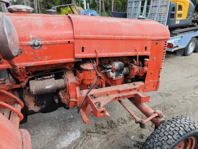 1129449-38 Vintage tractor Volvo T22 - 1949 Repair object