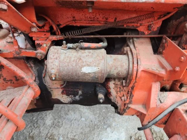 1129449-39 Vintage tractor Volvo T22 - 1949 Repair object