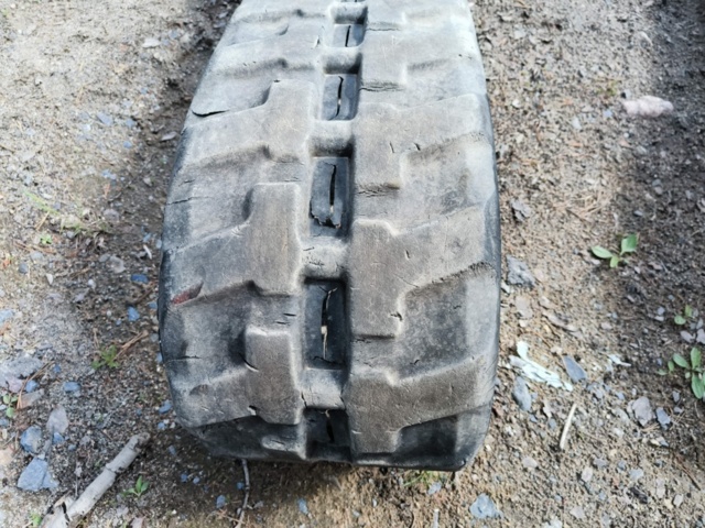 1129450-6 Crawler tracks Volvo EC20