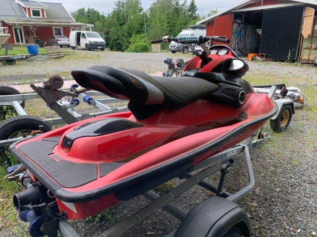 1134584-4 SeaDoo XP 951cc 126hp 2 stroke jet ski