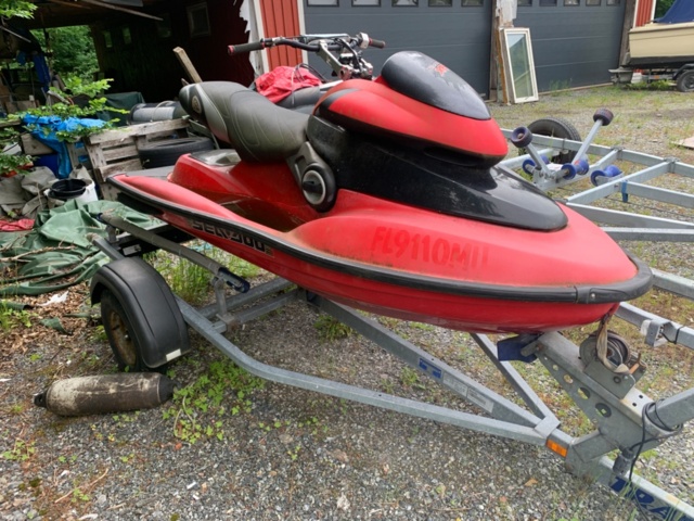 1134584-6 SeaDoo XP 951cc 126hp 2 stroke jet ski