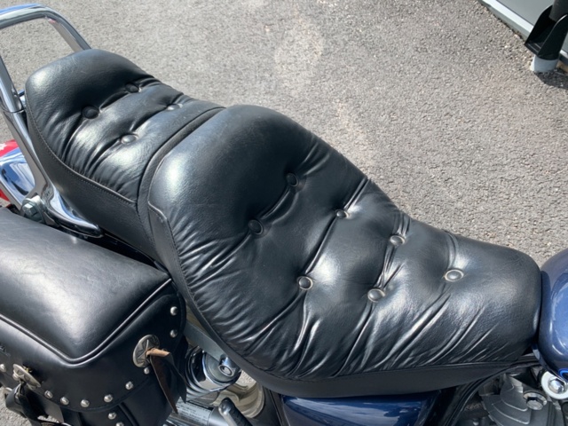 1214582-13 Yamaha XV750 Virago -1992