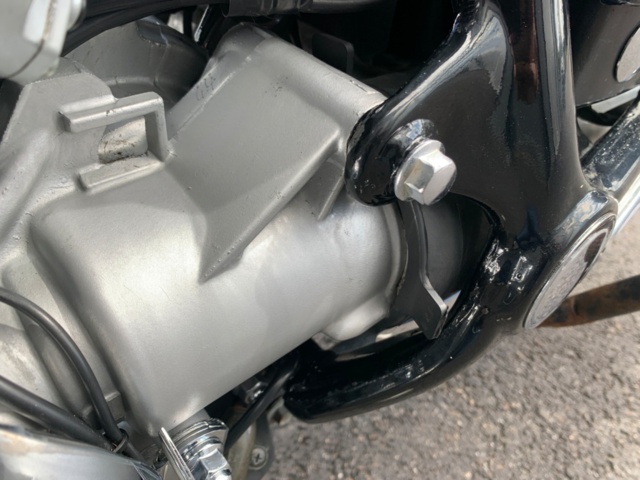 1214582-32 Yamaha XV750 Virago -1992