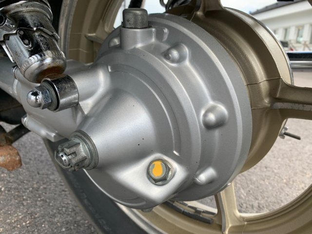 1214582-33 Yamaha XV750 Virago -1992