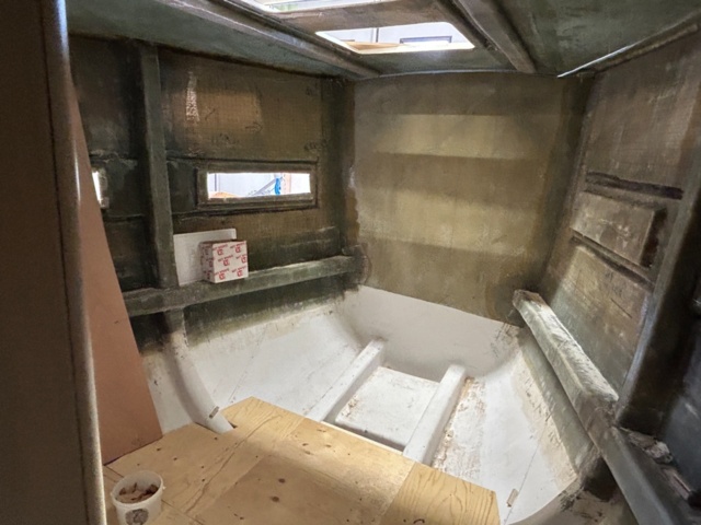 1144576-34 Sailboat CR 490 DS No 6 - Not completed