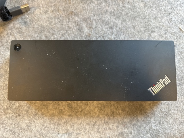 1153469-6 Sortiment med möss, tangentbord och kablar