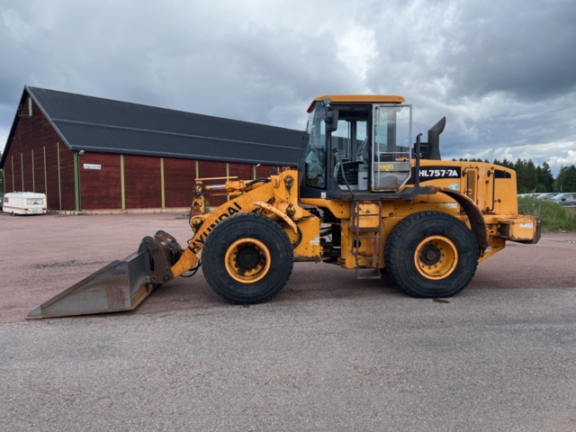 1121903-6 Hyundai HL757-7A -2008