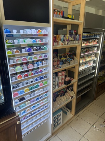 1178868-2 Tobacco lot - Snuff, cigarettes & vapes