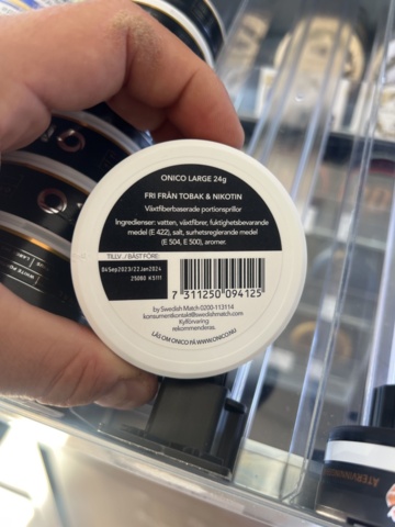 1178868-9 Tobacco lot - Snuff, cigarettes & vapes