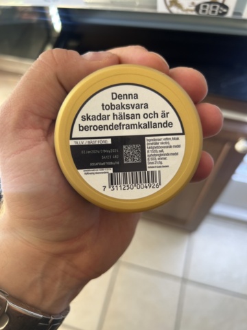 1178868-11 Tobacco lot - Snuff, cigarettes & vapes