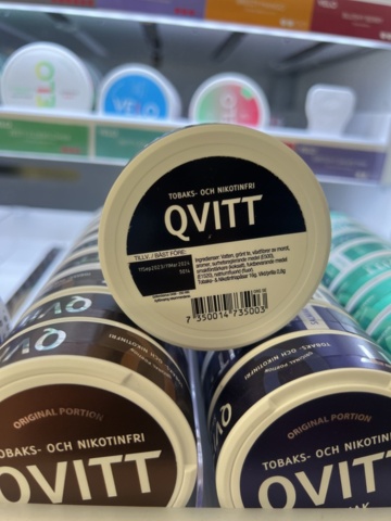 1178868-29 Tobacco lot - Snuff, cigarettes & vapes