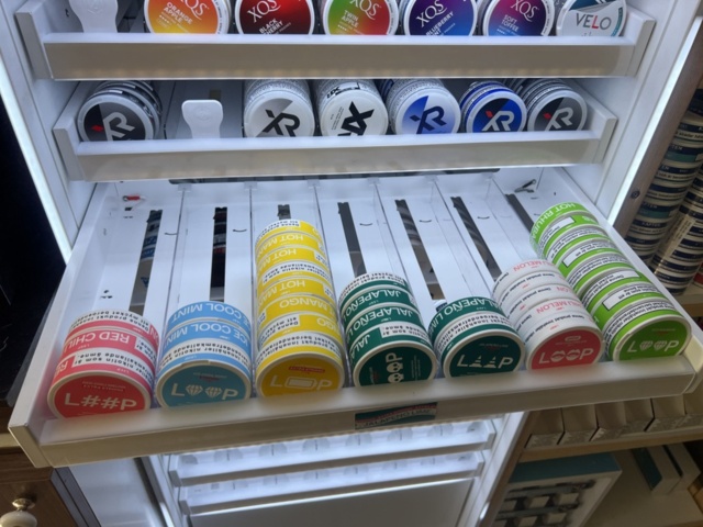 1178868-38 Tobacco lot - Snuff, cigarettes & vapes