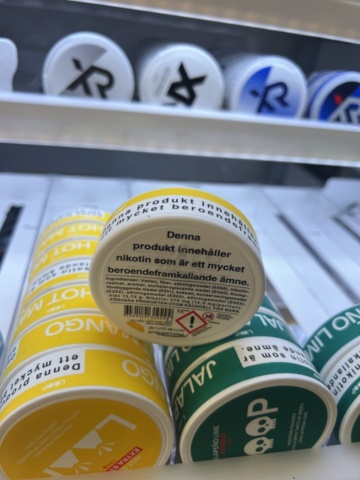 1178868-39 Tobacco lot - Snuff, cigarettes & vapes