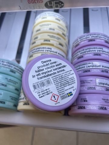 1178868-46 Tobacco lot - Snuff, cigarettes & vapes