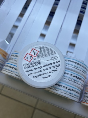 1178868-48 Tobacco lot - Snuff, cigarettes & vapes