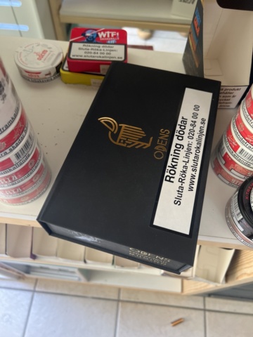 1178868-59 Tobacco lot - Snuff, cigarettes & vapes