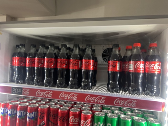 1178870-7 Large batch of food - Energy drinks, chips, sweets and more