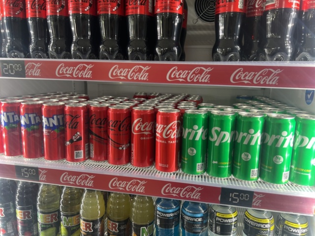 1178870-8 Large batch of food - Energy drinks, chips, sweets and more