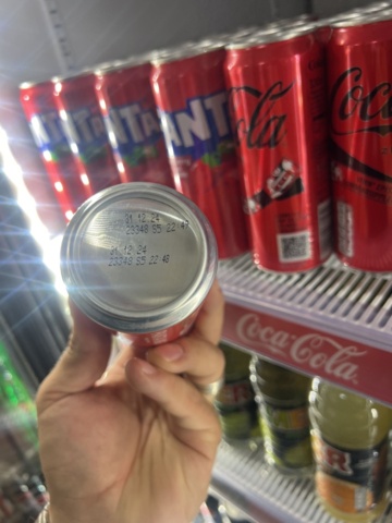 1178870-11 Large batch of food - Energy drinks, chips, sweets and more