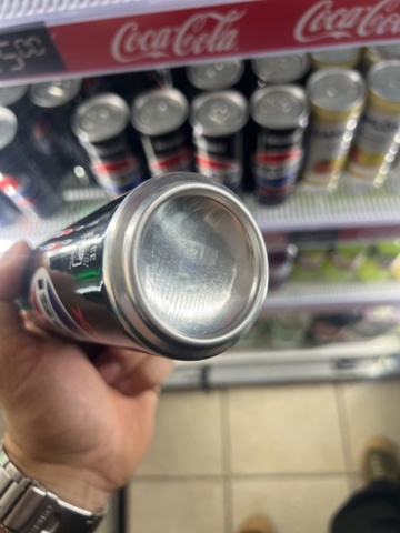 1178870-15 Large batch of food - Energy drinks, chips, sweets and more