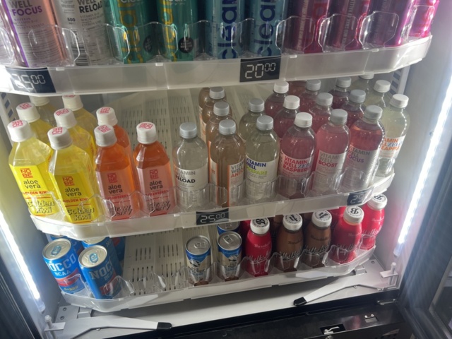 1178870-19 Large batch of food - Energy drinks, chips, sweets and more