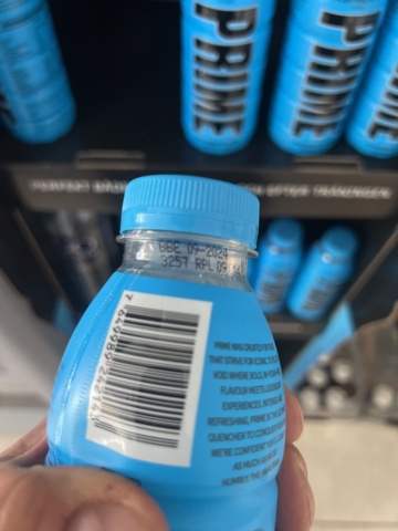 1178870-31 Large batch of food - Energy drinks, chips, sweets and more