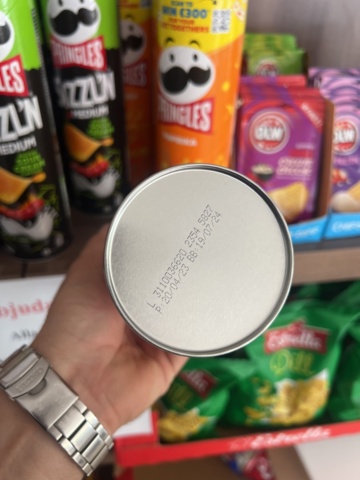 1178870-52 Large batch of food - Energy drinks, chips, sweets and more