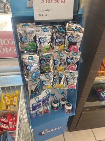 1178870-56 Large batch of food - Energy drinks, chips, sweets and more