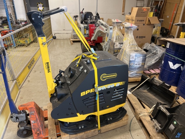 1121906-7 Bomag BPR 100/80D NEW Vibratory roller (toad)