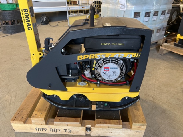 1121907-4 Bomag BPR 35/42 D NEW vibratory roller (Toad)