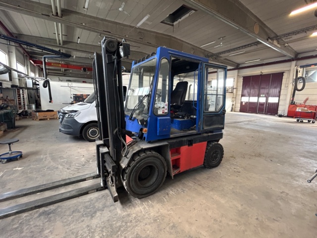 1144588-2 Truck Kalmar LMV DB4-500 - 1986