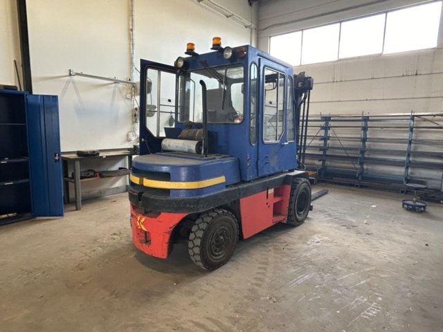 1144588-5 Truck Kalmar LMV DB4-500 - 1986