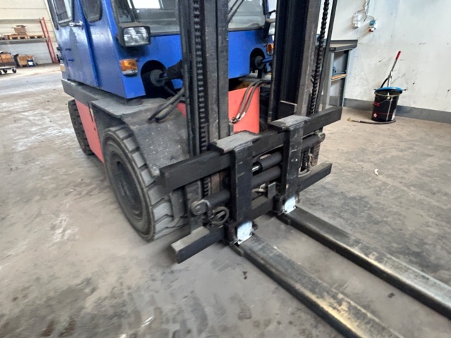 1144588-7 Truck Kalmar LMV DB4-500 - 1986