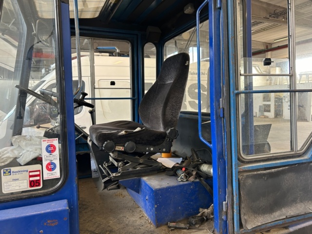 1144588-12 Truck Kalmar LMV DB4-500 - 1986