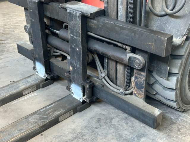 1144588-22 Truck Kalmar LMV DB4-500 - 1986