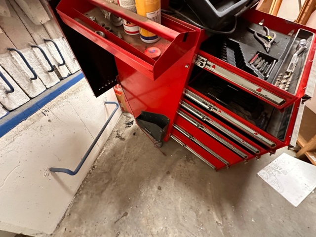 1144587-16 Tool trolley Ampro - defective