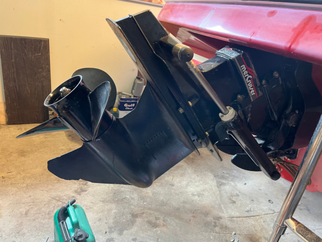 1208922-16 Motorboat Bayliner capri ss 1995 mercruiser 4.3 bravo one gen 2