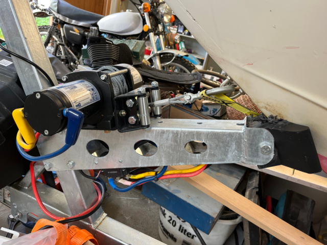 1208922-20 Motorboat Bayliner capri ss 1995 mercruiser 4.3 bravo one gen 2