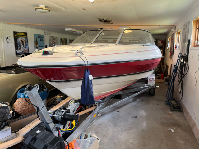 1208922-21 Motorboat Bayliner capri ss 1995 mercruiser 4.3 bravo one gen 2