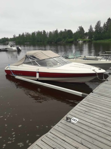 1208922-1 Motorboat Bayliner capri ss 1995 mercruiser 4.3 bravo one gen 2