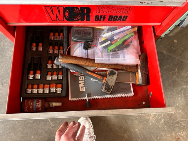 1144639-2 Tool trolley with contents - Ampro