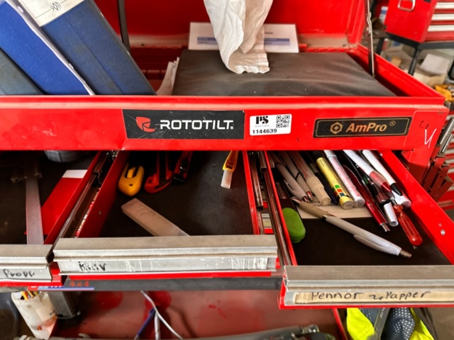 1144639-7 Tool trolley with contents - Ampro