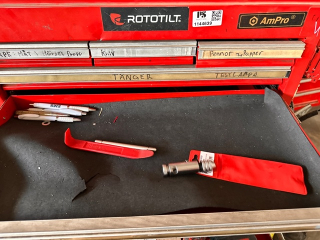 1144639-9 Tool trolley with contents - Ampro