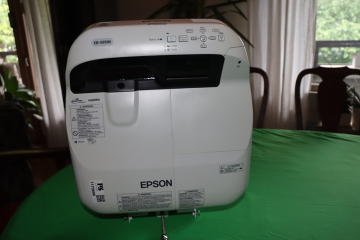 1173696-11 Projector Epson EB-595Wi