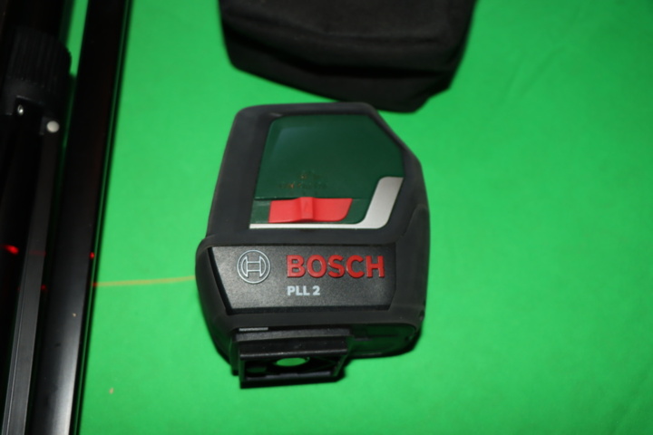 1173698-2 Laser Bosch PLL2 with stand