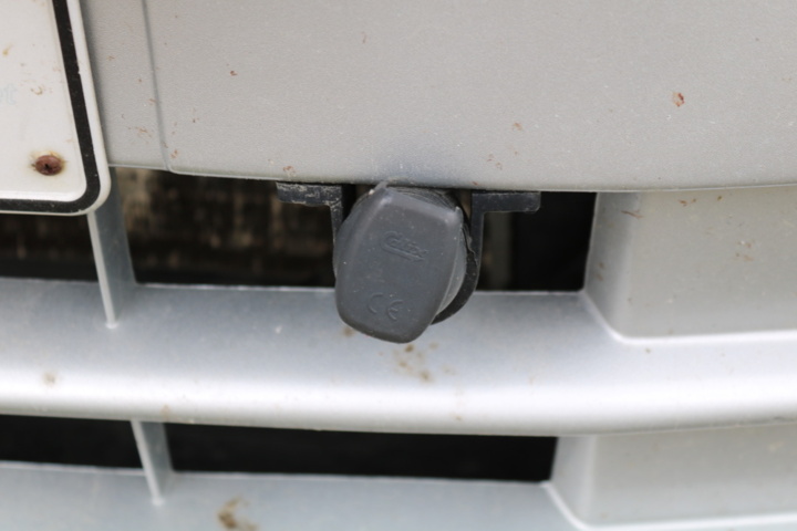 1211112-8 Peugeot Expert Van -2005