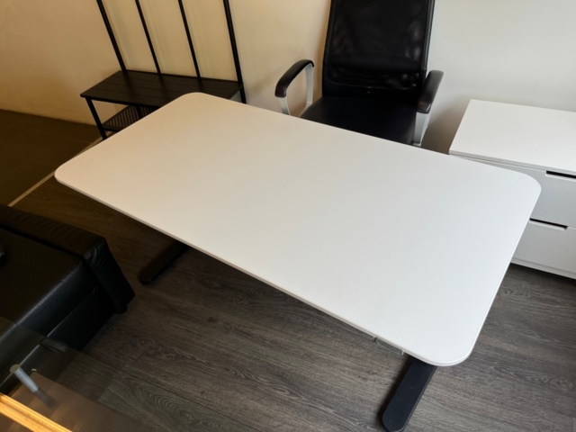 1215458-3 Collection of furniture