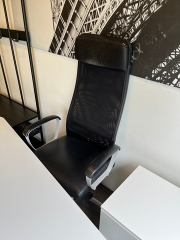 1215458-5 Collection of furniture