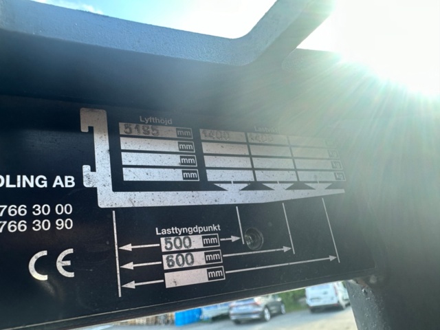 1215462-28 Reach truck, Linde R14, 2004